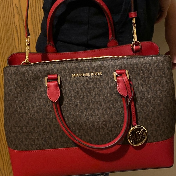 selling mk bag - Picture 2 of 5